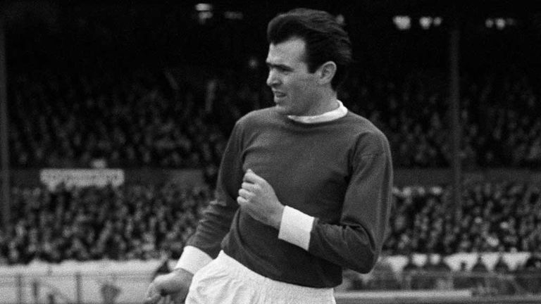 Cựu huyền thoại Burnley John Connelly qua đời | Tin tức bóng đá | Bầu trời thể thao